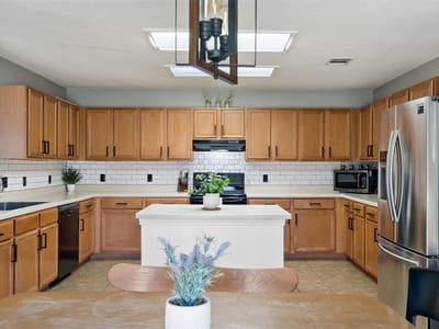 Property photo 3 at 2213 Little Tree BND - 3 bed 2 bath home