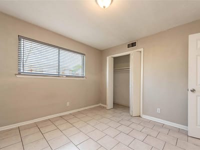 Bathroom at 2214 Saulsbury DR - Northwest Hills 1st Ext, Temple, TX