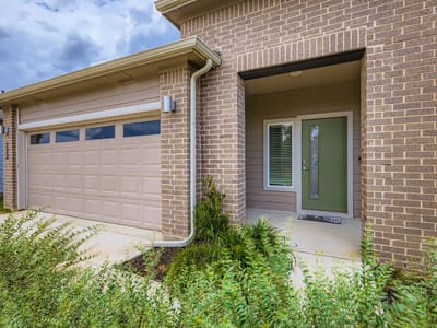 Property photo 3 at 222 New Hampton WAY - 3 bed 2 bath home