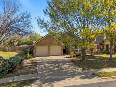 Kitchen at 2221 Village View Loop - 3 bed 2 bath home