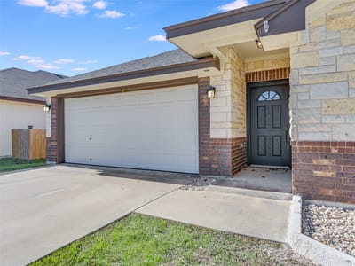 Kitchen at 224 Geode LN - 3 bed 2 bath home