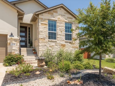 Living area at 224 Majestic Sage TRL - 3 bed 2 bath home