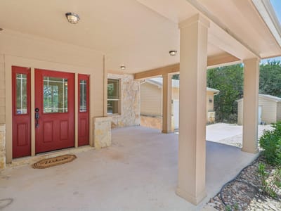 Kitchen at 225 Shady Oaks TRL - 3 bed 2 bath home