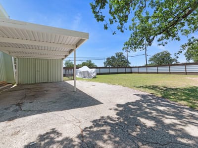 Property photo 4 at 226 Big Oaks DR - 2 bed 1 bath home