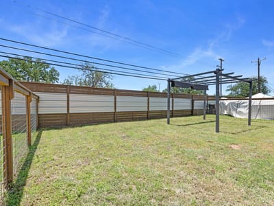 Property photo 5 at 226 Big Oaks DR - 2 bed 1 bath home