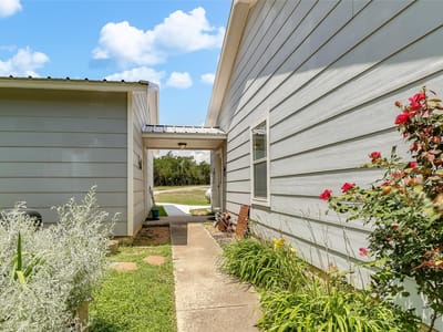 Primary bedroom at 2271 County Road 112 - 4 bed 2 bath home