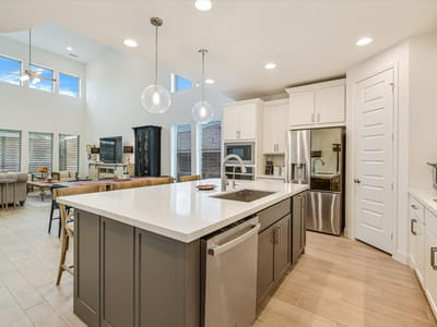 Photo 5 of 32 at 228 Gary Wayne DR - 4 bed 4 bath home