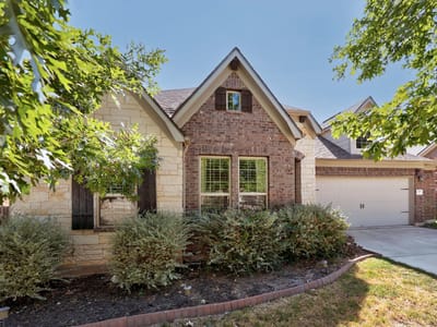 Property photo 2 at 228 Mandana ST - 4 bed 2 bath home