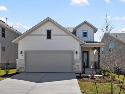 Living area at 228 Ranier Way - 3 bed 2 bath home