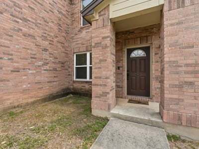 Photo 2 of 33 at 229 Capistrano DR - 3 bed 2 bath home