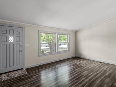 Property photo 3 at 2301 Sumac LN - 3 bed 2 bath home