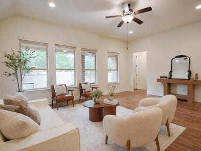 Property photo 4 at 2301 Yaupon Range DR - 4 bed 3 bath home
