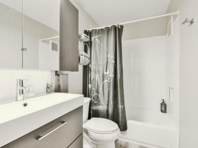 Primary bedroom at 2302 East Side DR Unit #6 - 1 bed 1 bath home
