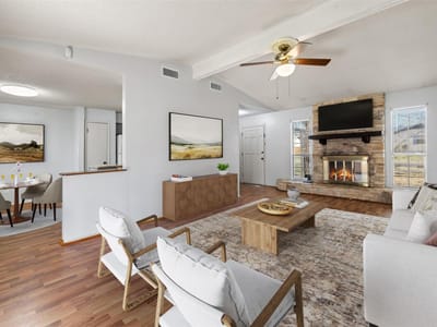 Living area at 2303 Carolyn Dr - 3 bed 2 bath home