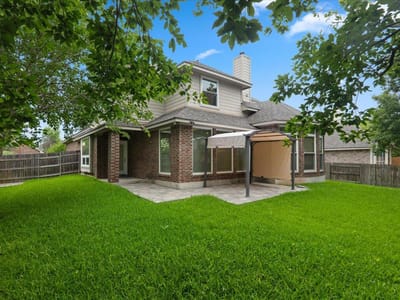 Primary bedroom at 2304 Village View LOOP - 4 bed 3 bath home