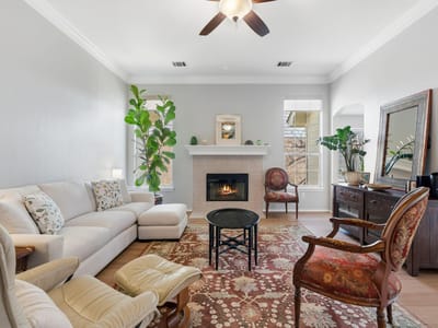 Living area at 2306 Clover Ridge Dr - 3 bed 2 bath home