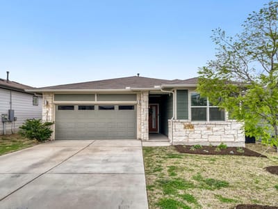 Living area at 2308 Ranier Ct - 4 bed 2 bath home