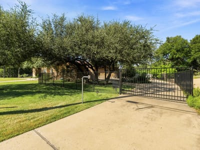 Property photo 4 at 2308 Walsh DR - 3 bed 2 bath home