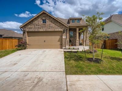 Property photo 3 at 231 Spinnaker LOOP - 3 bed 2 bath home