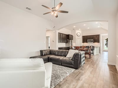 Property photo 5 at 231 Spinnaker LOOP - 3 bed 2 bath home