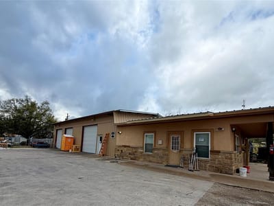 Primary bedroom at 2311 Howard Ln - Kings Village Sec 02 Pt 01, Austin, TX