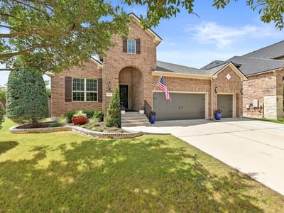 Living area at 2312 Citrine CV - 4 bed 4 bath home