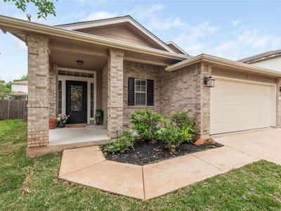 Kitchen at 2312 MARCUS ABRAMS Blvd - 4 bed 2 bath home