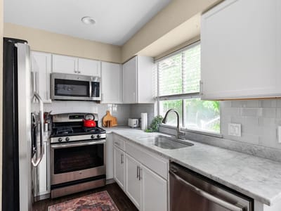Property photo 4 at 2320 Montclaire ST - M S Z Add, Austin, TX