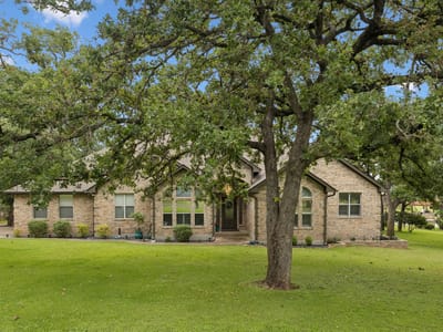 Property photo 2 at 233 Colovista PKWY - 4 bed 3 bath home