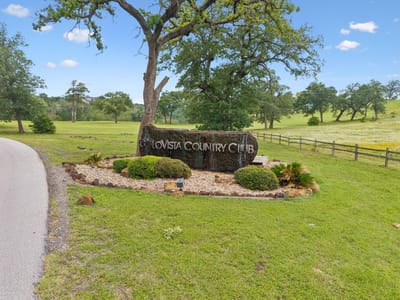 Property photo 4 at 233 Colovista PKWY - 4 bed 3 bath home