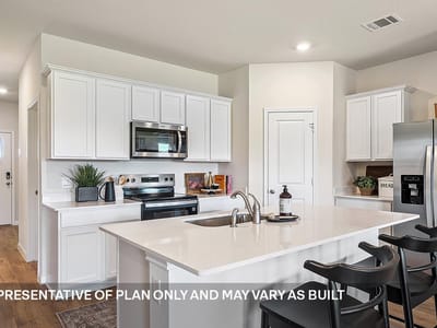 Primary bedroom at 233 SOUTHRIDGE Trl - 3 bed 2 bath home