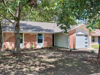 Property photo 5 at 2333 Aldford DR - 3 bed 2 bath home