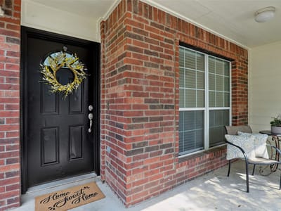 Living area at 234 Val Verde DR - 4 bed 2 bath home
