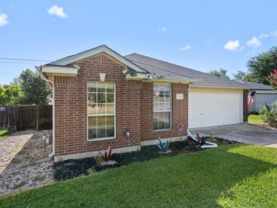 Primary bedroom at 2346 Friarcreek LOOP - 3 bed 2 bath home