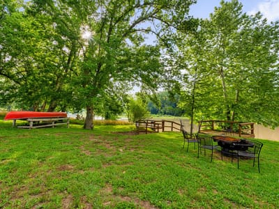 Living area at 235  El Camino River Rd - 4 bed 2 bath home