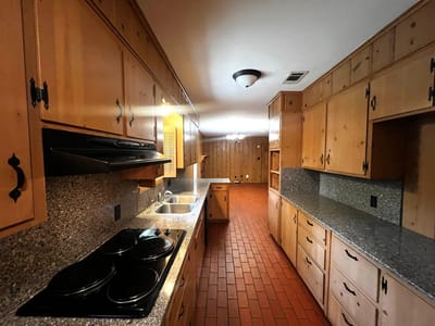 Primary bedroom at 235 W Lower Line ST - 3 bed 2 bath home