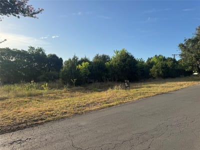 Property photo 4 at 237 Woodcreek Dr - Woodcreek Sec 1, Wimberley, TX