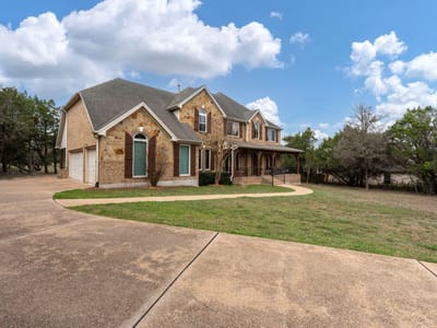 Living area at 239 Whitney Run - 4 bed 3 bath home