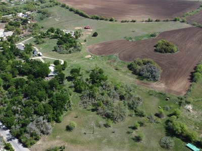 Photo 2 of 16 at 240 County Road 344 - Jarrell, Jarrell, TX