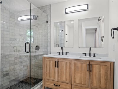 Property photo 4 at 2400 Broken Oak DR - 3 bed 2 bath home