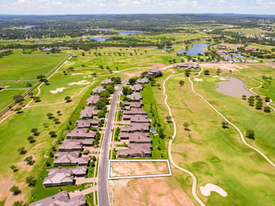 Living area at 2400 Kahala Sunset Dr - Lakecliff On Lake Travis Sec 1, Spicewood, TX
