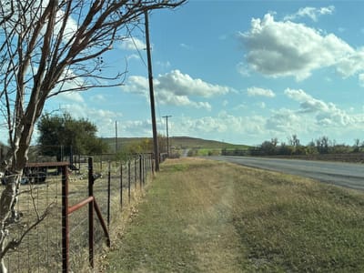 Photo 2 of 24 at 2401 County Road 130 - Hutto, Hutto, TX