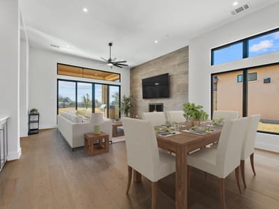 Living area at 2401 KAHALA SUNSET Dr - 3 bed 2 bath home