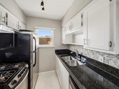 Photo 2 of 21 at 2401 Manor RD Unit #222 - 2 bed 1 bath home
