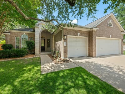 Kitchen at 2403 Dartford BND - 4 bed 3 bath home