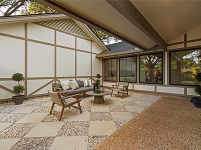 Property photo 3 at 2404 Comburg Castle WAY - 3 bed 2 bath home