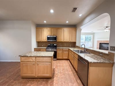 Living area at 2404 Danciger LN - 5 bed 3 bath home