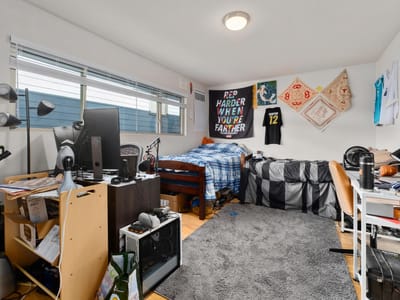 Primary bedroom at 2404 Longview St Unit #105 - 1 bed 1 bath home