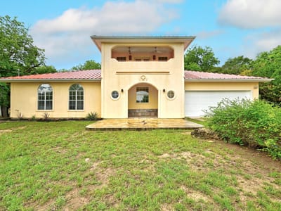 Living area at 2405 Bahama RD - 3 bed 2 bath home