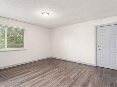 Property photo 5 at 2406 Bucks RUN - South Creek South Sec 02 Amd, Austin, TX